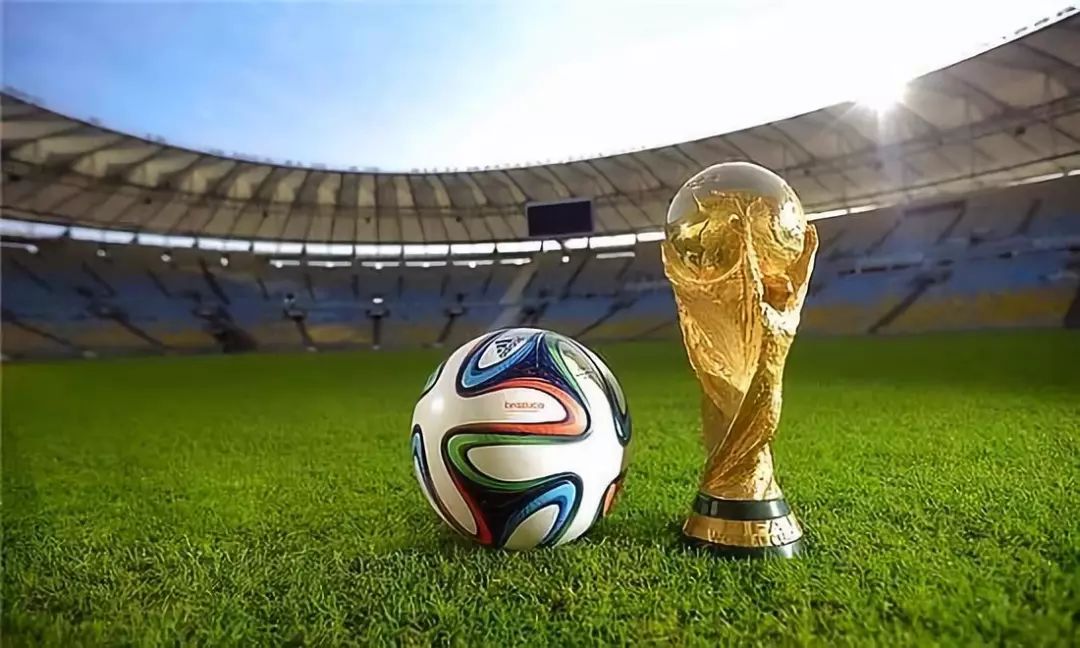 可圈可点！6号秀特雷·约翰逊10中6&4罚4中 砍下19分7篮板（表现抢眼！6号秀特雷·约翰逊10投6中、罚球4中4，斩获19分7篮板）