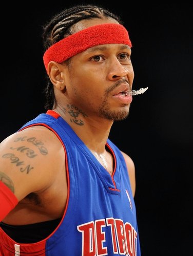 记者：道路要15场出战超过45分钟才会被买断，目前仅6场达标（记者：买断门槛为15场出战45分钟以上 他目前仅有6场达标）