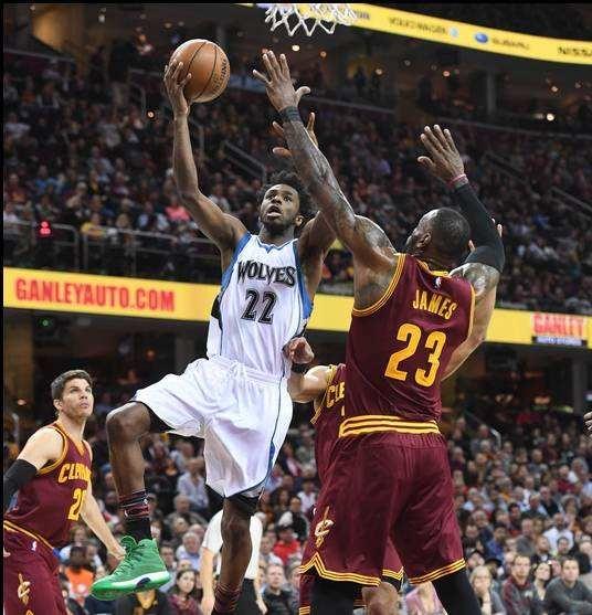 李嗣镕：如果算上进球的话，我的中超首秀能打7分左右（李嗣镕自评：若把进球算上，中超首秀可打约7分）